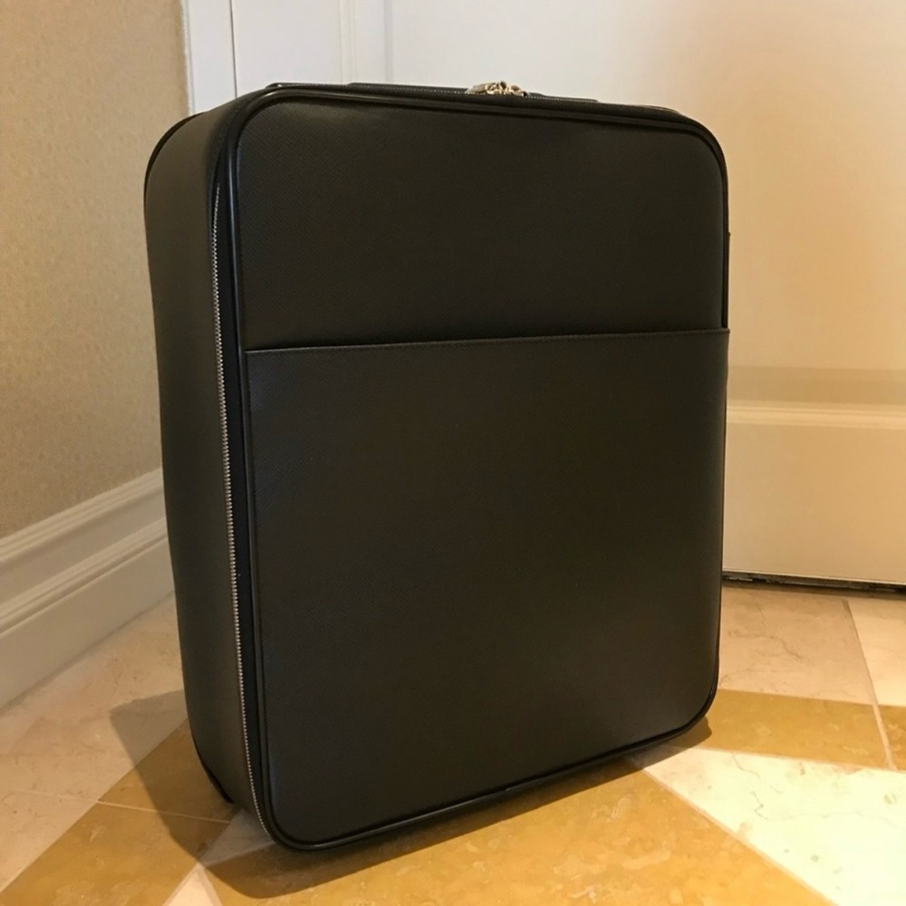 Louis Vuitton black leather pegase 45 luggage suitcase